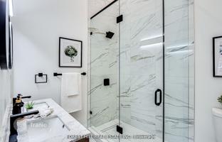 9-bedroom townhouse in Euclid Avenue for C$2,374,000
