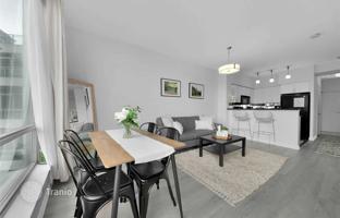2-bedroom apartment in Etobicoke for C$860,000