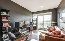 Apartment – Lake Shore Boulevard West, Etobicoke, Toronto,  Ontario,   Canada for C$881,000