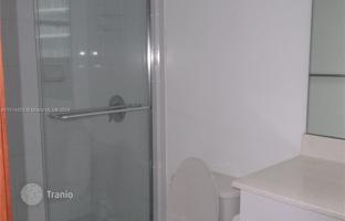 2-bedroom apartments in condo 109 m² in South Ocean Drive for $510,000