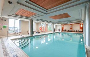5-bedroom apartment in Etobicoke for C$858,000