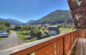 Spacious 7-bedroom chalet in the popular village of Essert-Roman for 840,000 €