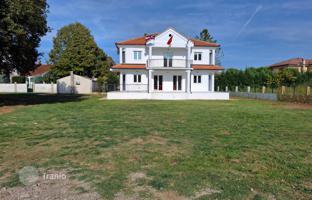 4-bedroom house 360 m² in Podgorica city for 893,000 €