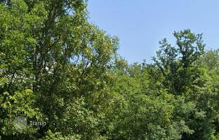 Farm 2,900 m² in Omišalj for 40,000 €