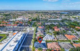 Townhome – Hialeah, Florida, USA for $1,075,000