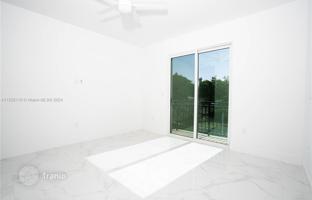 4-bedroom house 254 m² in Miami for $2,840,000