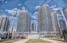 Apartment – Queens Quay West, Old Toronto, Toronto,  Ontario,   Canada for C$927,000