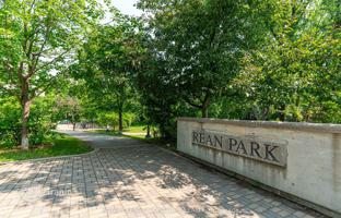 5-bedroom apartment in North York for C$827,000