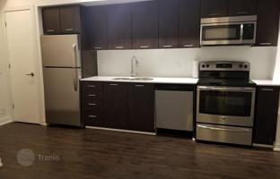 4-bedroom apartment in Lake Shore Boulevard West for C$832,000