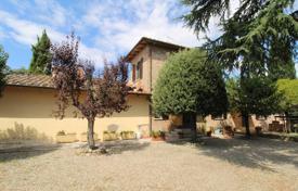 Castelnuovo Berardenga (Siena) — Tuscany — Rural/Farmhouse for sale for 695,000 €