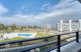 Contemporary two-bedroom apartment with sea views in Torremolinos, Andalusia, Spain for 760,000 €