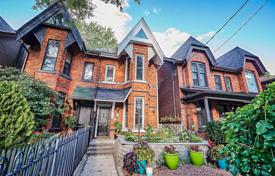 Terraced house – Pape Avenue, Toronto, Ontario,  Canada for C$1,734,000