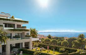 3-bedrooms penthouse 318 m² in Estepona, Spain for 900,000 €