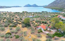 Cozy house near Vouliagmeni lake in the Peloponnese, Greece for 140,000 €