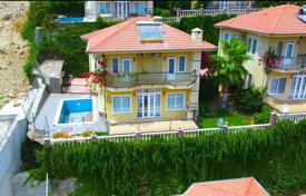 Furnished villa in popular resort for $409,000