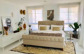3 bed Penthouse in Serene Place Sukhumvit 24 Khlongtan Sub District for $1,172,000
