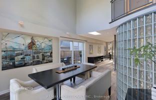 8-bedroom house in Etobicoke for C$2,557,000