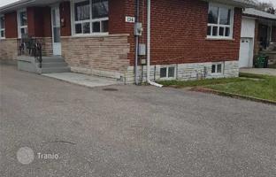 8-bedroom house in Scarborough for C$1,177,000