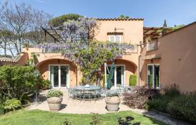 Charming villa in the privileged setting of the Appia Antica for $3,588,000