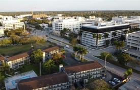 Townhome – South Miami, Florida, USA for $769,000