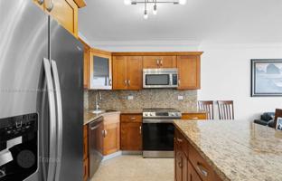 2-bedroom apartments in condo 86 m² in Miami Beach for $780,000