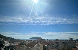 3-bedroom penthouse 140 m² in Budva city for 460,000 €