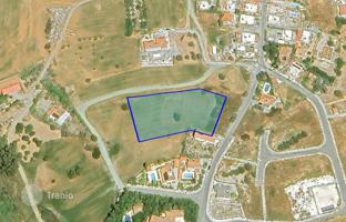 Land plot 5,352 m² in Pyrgos for 590,000 €