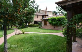 20-bedroom villa 1,400 m² in Castiglione del Lago for 1,950,000 €