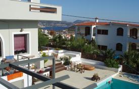 Sea view estate with two buildings, a large swimming pool and a landscaped garden, Lagonissi, Greece for 1,000,000 € Sea view estate with two buildings, a large swimming pool and a landscaped garden, Lagonissi, Greece for 1,000,000 €