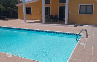 3-bedroom cottage 130 m² in Peyia for 450,000 €