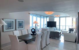 Comfortable apartment with ocean views in a residence on the first line of the beach, Sunny Isles Beach, Florida, USA for $2,590,000