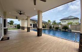 Villa – Pattaya, Chonburi, Thailand for 782,000 €