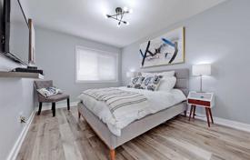 Terraced house – North York, Toronto, Ontario,  Canada for C$1,153,000