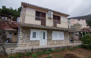 Two-storey house overlooking the sea in the center of Petrovac, Budva, Montenegro for 330,000 €