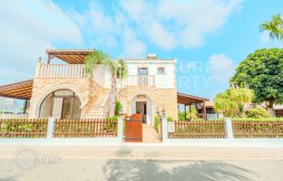 3-bedroom villa in Frenaros for 289,000 €