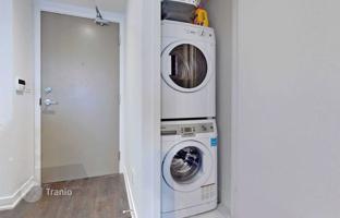 1-bedroom apartment in Harbour Street for C$1,030,000