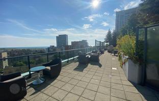 4-bedroom apartment in Fleet Street for C$936,000