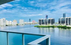 Spacious flat with ocean views in a residence on the first line of the beach, Aventura, Florida, USA for $1,173,000