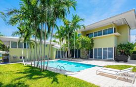Comfortable villa with a dock, a pool, a garage, a terrace and views of the bay, Miami, USA for $2,299,000