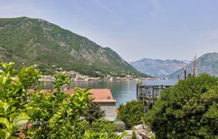 3-bedroom house 150 m² in Kotor city for 1,050,000 €