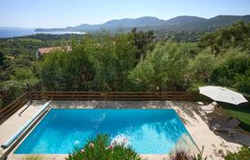 4-bedroom villa in La Croix-Valmer for 12,000 € per week