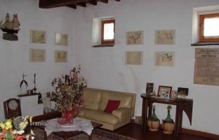 8-bedroom villa 251 m² in Rufina for 1,075,000 €