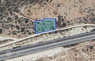 Land plot 2,490 m² in Pyrgos for 530,000 €