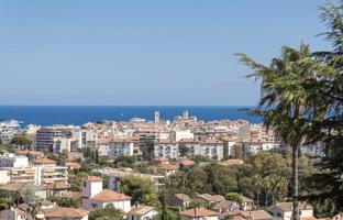 5-bedroom apartment in Antibes for 1,595,000 €