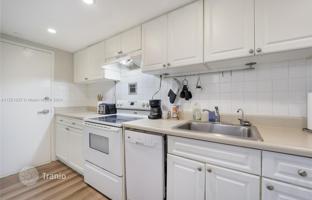 Condo 63 m² in West Avenue for $315,000
