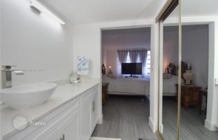 2-bedroom apartments in condo 95 m² in Pembroke Pines for $300,000
