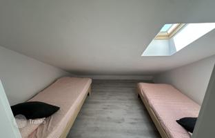 3-bedroom apartment 78 m² in Vrsi for 160,000 €