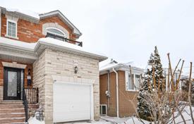 Terraced house – York, Toronto, Ontario,  Canada for C$1,380,000
