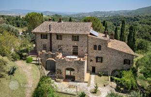 12-bedroom country house 1,078 m² in Piegaro for 1,450,000 €