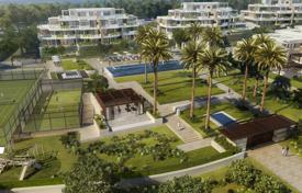Beachfront 3 Bedroom Apartment in New Golden Mile, Marbella for 1,200,000 €